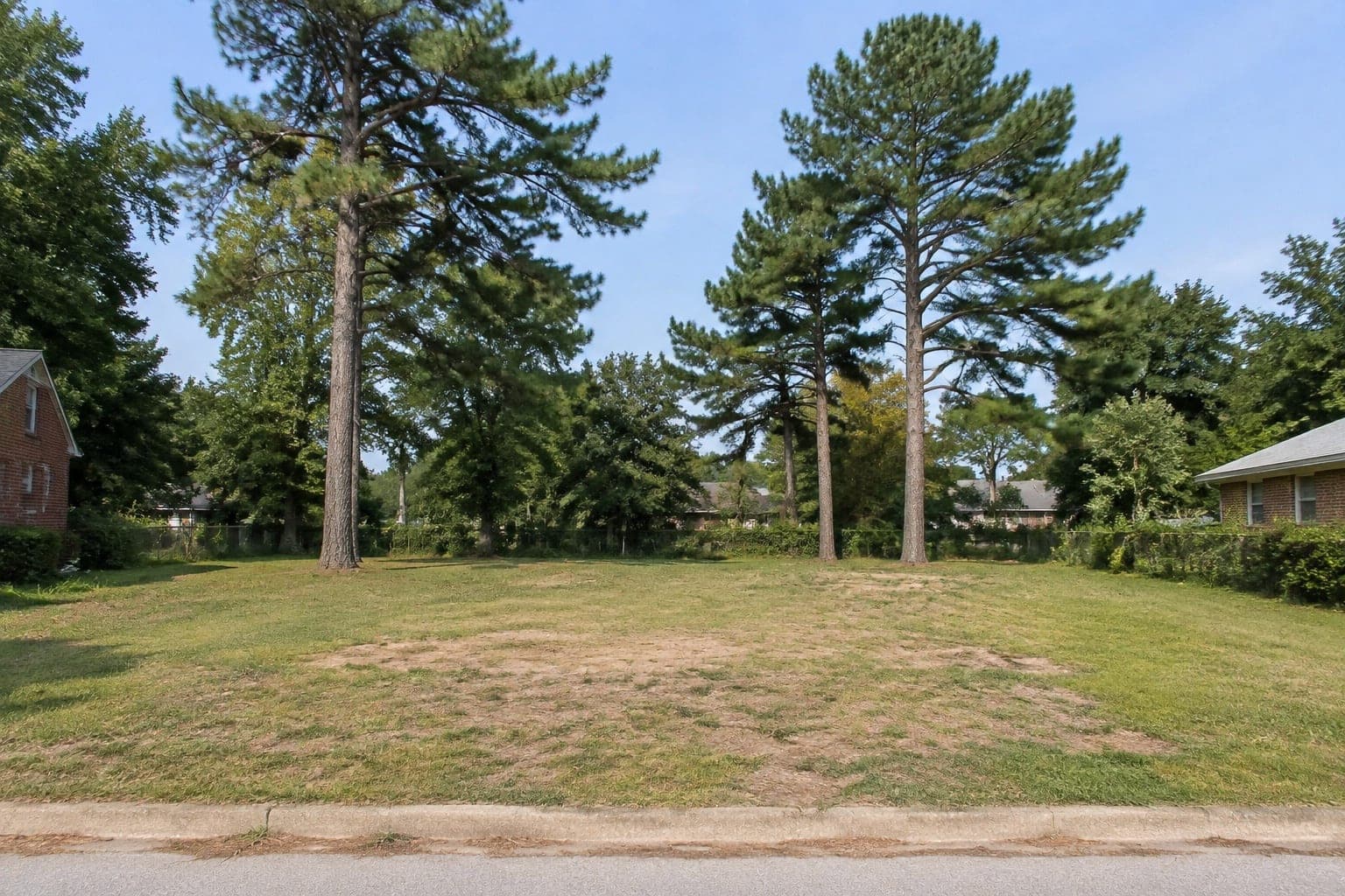 Undeveloped residential lot in Baltimore